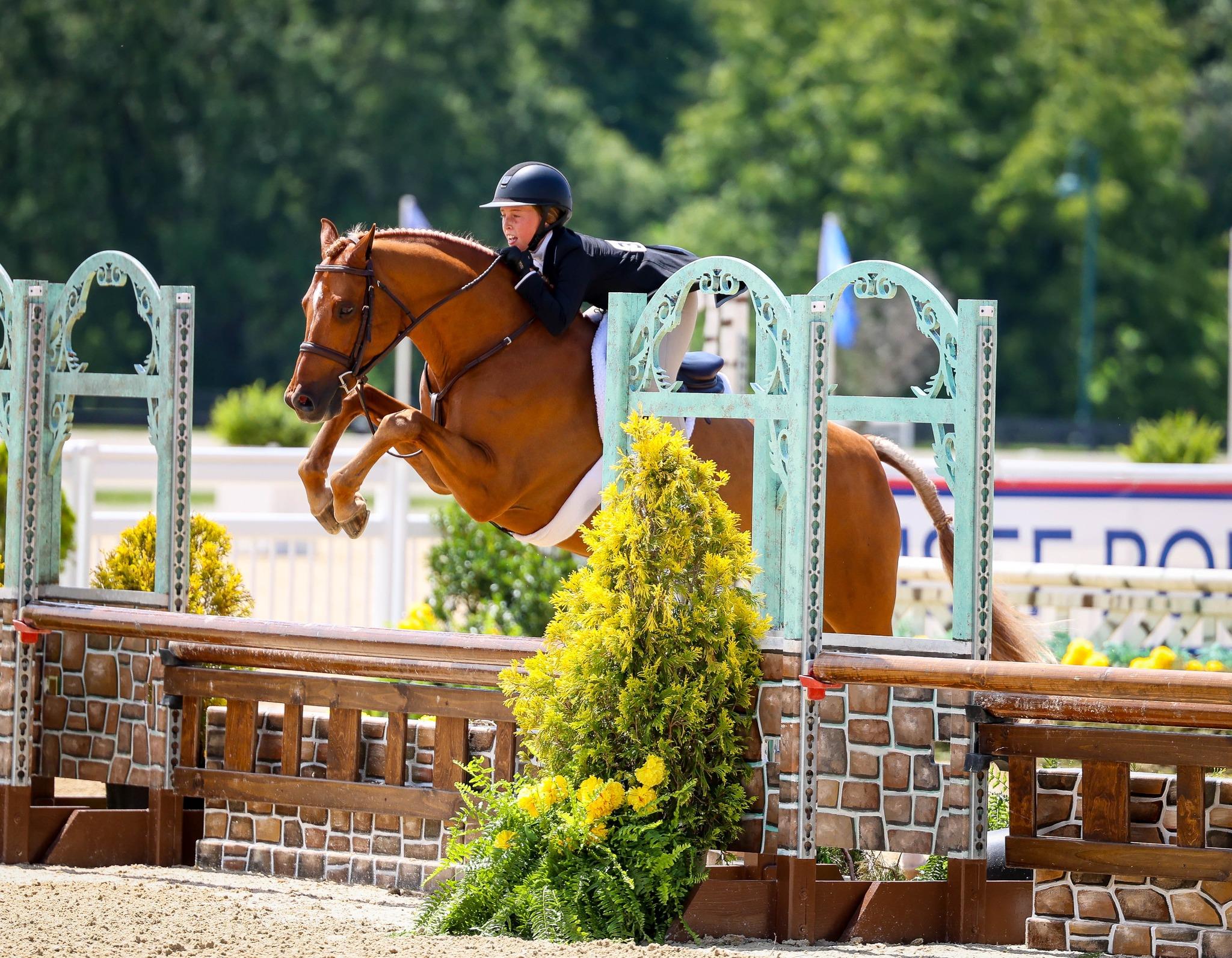Photo showcasing the USEF Pony Finals presented by Marshall + Sterling